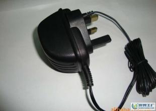 英规馒头形两铜一塑电源适配器 产品解析与应用前景