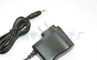 电源适配器全解析 从扁脚带孔旅充到美规直充，看懂你的数码伴侣